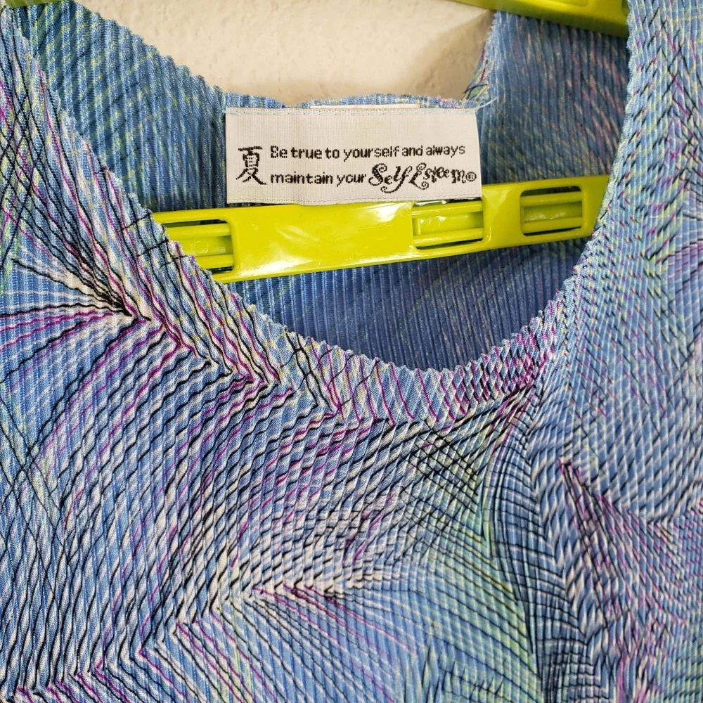 Vintage Self Esteem Micro-Pleated Crimped Top 90's Fits Size Small Geometric Blu